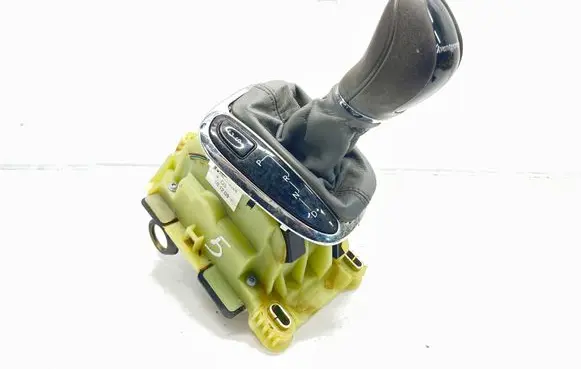 Mercedes-Benz CLK A209 C209 Gear shifter/selector A2032675524