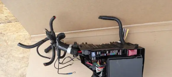 Nissan X-Trail T33 Fuse box set