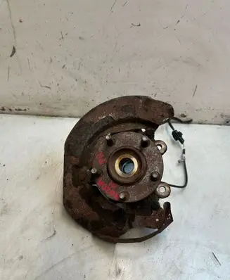 Mazda 3 I Front wheel hub spindle knuckle 763526