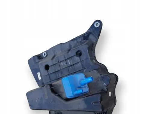 Audi A5 AdBlue liquid reservoir 8W0131878BH