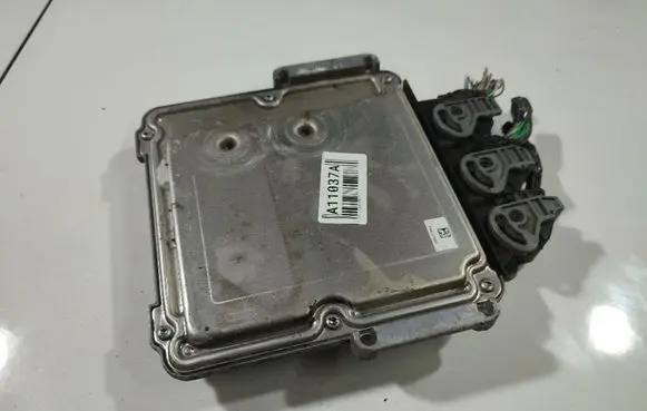 Renault Laguna III Engine control unit/module 0281015323