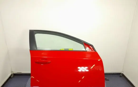 Chevrolet Cruze Front door