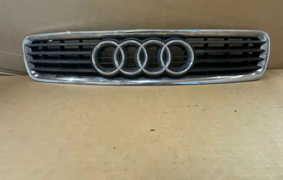 Audi A4 S4 B6 8E 8H Front grill 8D0853651R
