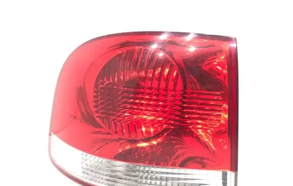 Volkswagen Touareg I Rear/tail lights 7L6945095K
