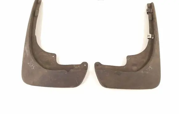 Mercedes-Benz C W203 Front mudguard B66528199