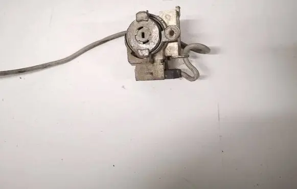 Audi A6 S6 C4 4A Front door lock (next to the handle) 