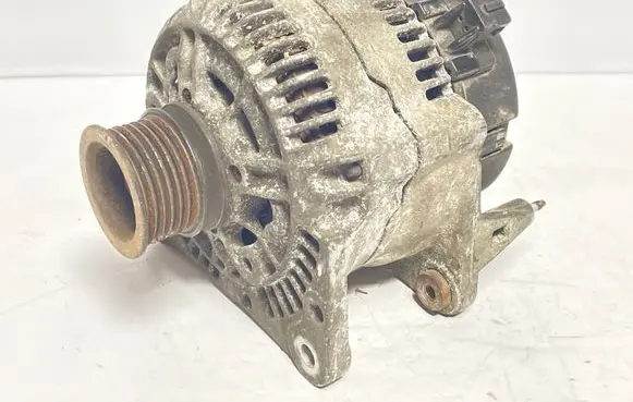 Volkswagen Polo III 6N 6N2 6NF Generator/alternator 028903025H 0123310019