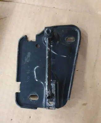 Audi A3 S3 8V Engine bonnet/hood lock/latch loop/hook 8V0823185B 8V0823185C