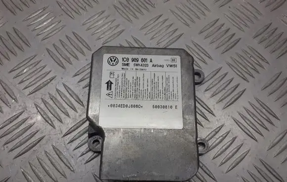 Skoda Fabia Mk1 (6Y) Airbag control unit/module 1C0909601