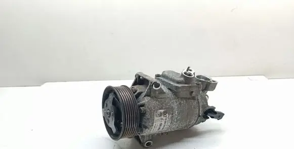 Volkswagen PASSAT CC Air conditioning (A/C) compressor (pump) 5N082083E