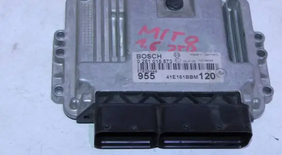 Alfa Romeo Mito Engine control unit/module 51836444 0281015573 41E161BBM120