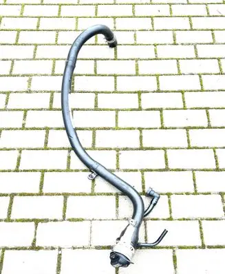 BMW X6 F16 Fuel tank filler neck pipe 7191209 7186702