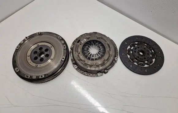 Ford Transit - Tourneo Connect Clutch set kit JX616477CB JX617563CF JX617550CC