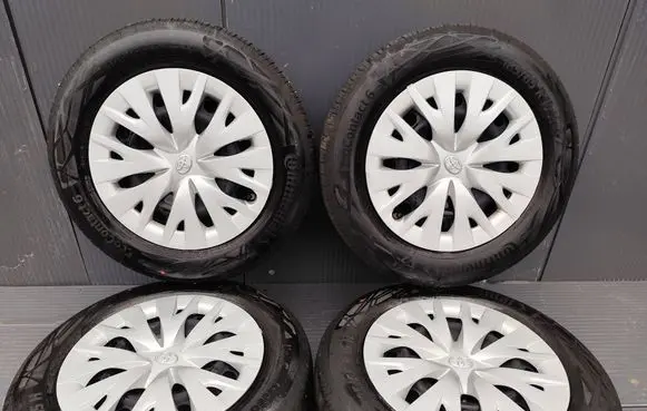 Toyota Yaris XP210 R15 steel rim YARISIVKOLA