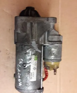 Renault Laguna II Starter motor 8200331251 D7R49