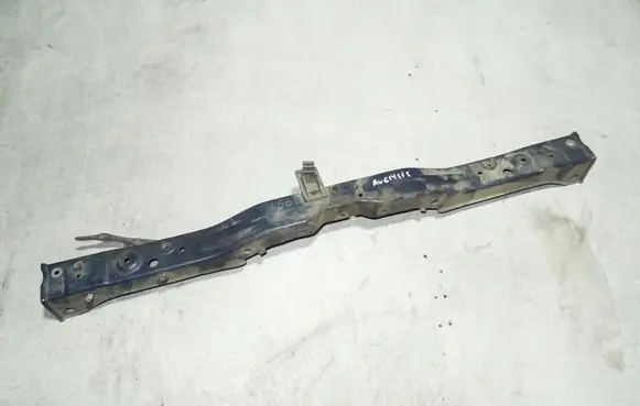 Toyota Avensis T270 Top upper radiator support slam panel
