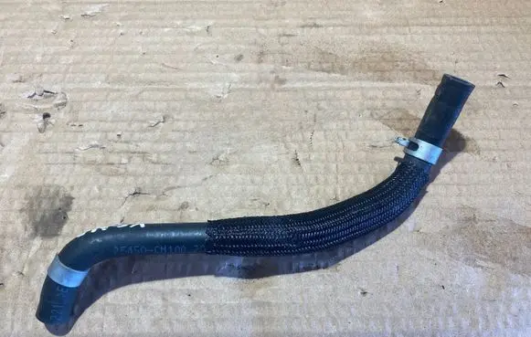 Hyundai Kona I Engine coolant pipe/hose 25450CM100
