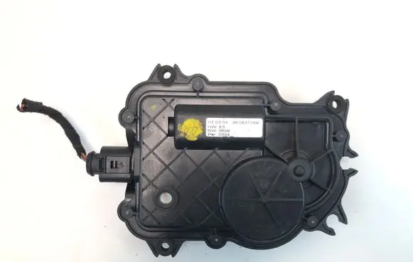 Audi A8 S8 D3 4E Front door lock 4E0837059