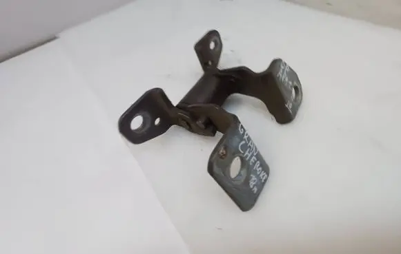 Jeep Grand Cherokee Front door lower hinge