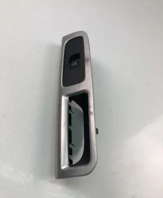 Volvo V50 Electric window control switch 8663815