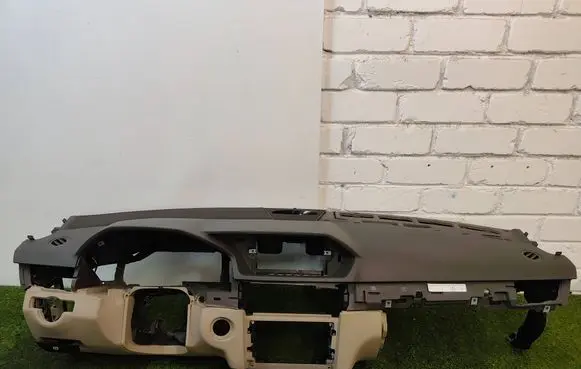 Mercedes-Benz E W212 Dashboard 2126802387 2126802587