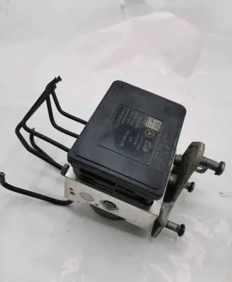 Mercedes-Benz C W205 ABS Pump 10091515283 28515201503 A2059012800
