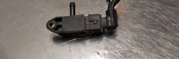 Opel Insignia A Exhaust gas pressure sensor 55566186 3028
