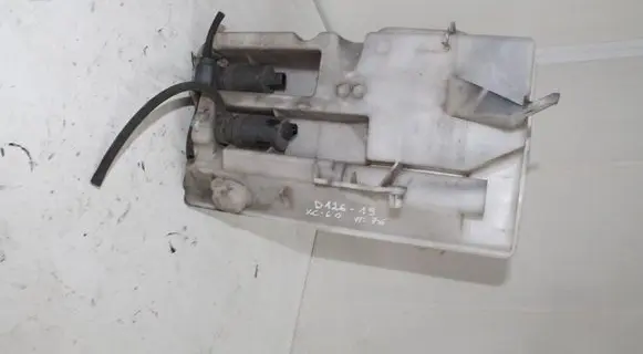 Volvo XC60 Windshield washer fluid reservoir/tank 30753424