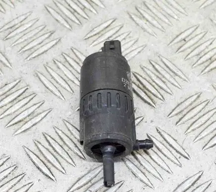 Maserati Ghibli Windscreen/windshield washer pump 200000015 D28324915