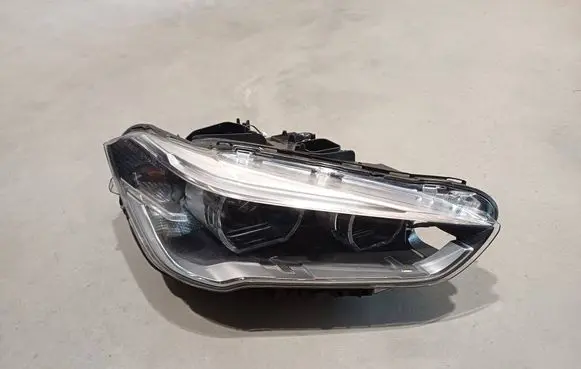 BMW X1 F48 F49 Headlight/headlamp 7472220