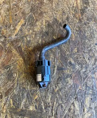 Mercedes-Benz E W124 Interior temperature sensor 0008301908 0130002802