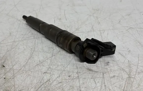BMW 7 E65 E66 Fuel injector 0445115048 7792721