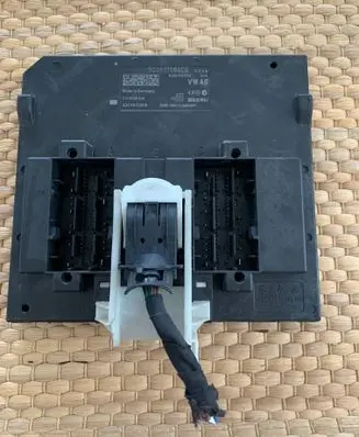 Seat Leon (5F) Comfort/convenience module 5Q0937084CG A2C98112008 REG21