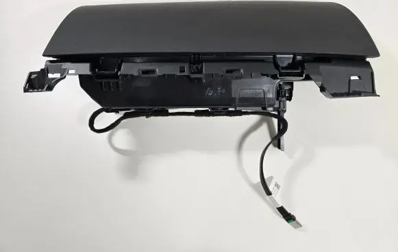 Tesla Model 3 Glove box 1083331-00-A