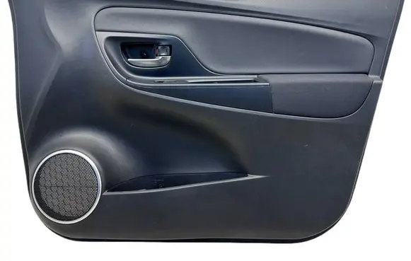 Toyota Yaris Front door card panel trim OYT25926 676100DL30C8