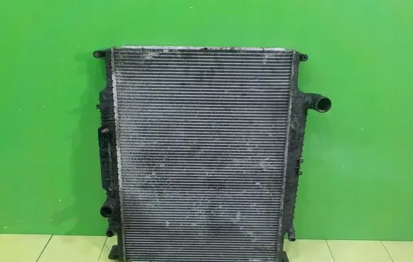 Land Rover Range Rover L322 Coolant radiator 14AB45