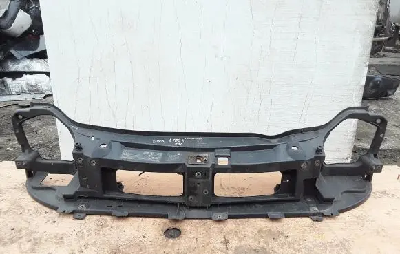 Nissan Primastar Radiator support slam panel 8200106571