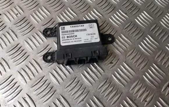 Opel Zafira B Parking PDC control unit/module 13324133 0263004326
