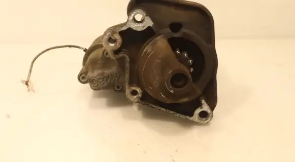 Renault Clio IV Starter motor 233001073R