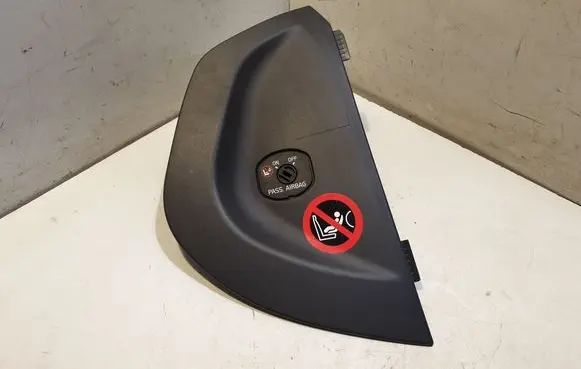 Volvo XC70 Dashboard side end trim 30643721