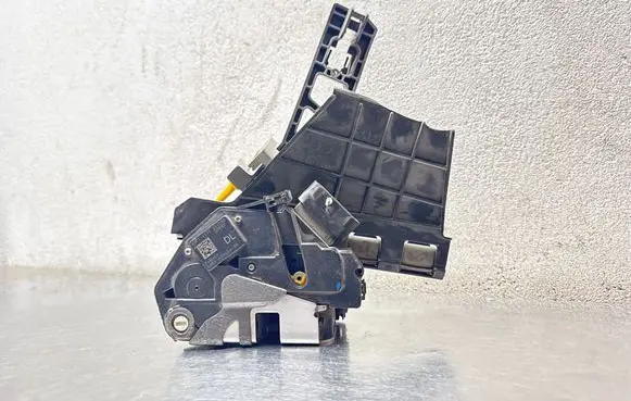 Ford Fiesta Rear door lock 8A61A264A53 8A6AA26413BE