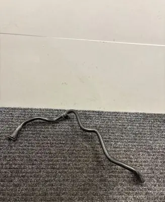 Engine coolant pipe/hose