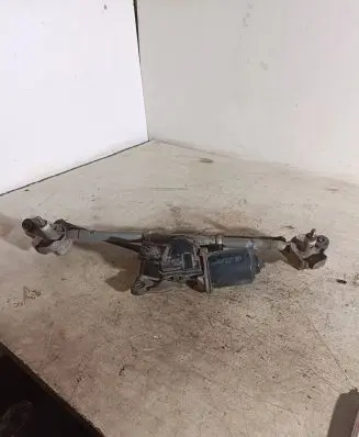 Front wiper linkage and motor