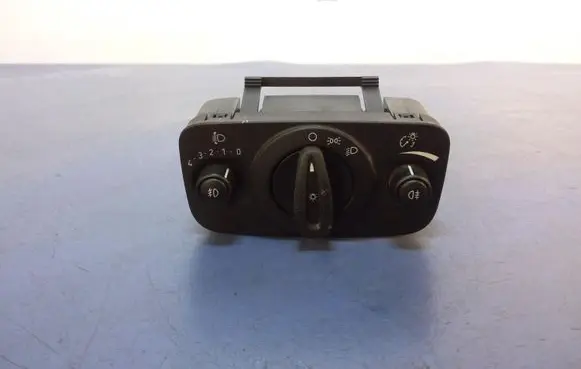 Ford C-MAX II Light switch AV6T13A024AC