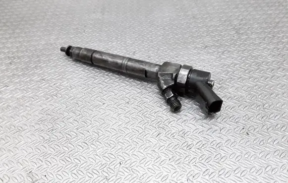 Mercedes-Benz A W168 Fuel injector 0445110015