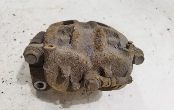 Mitsubishi Grandis Front brake caliper