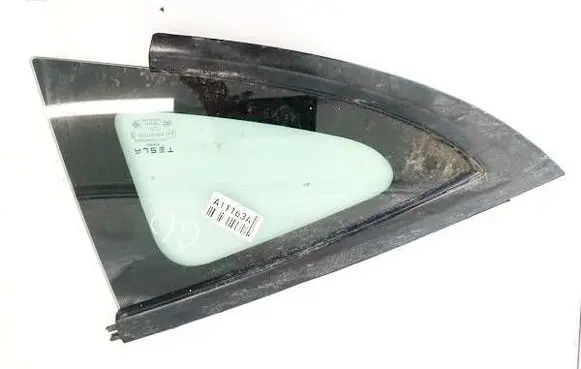 Tesla Model 3 Rear side window 151497940D
