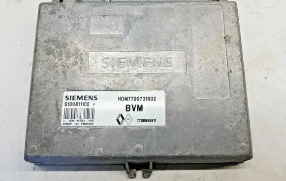 Renault 19 Engine control unit/module S100811102F nr1622