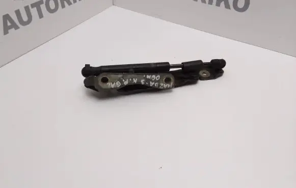 Mazda 3 I Tailgate/trunk/boot hinge