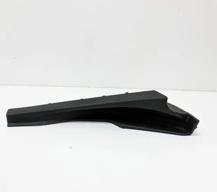 Nissan Leaf I (ZE0) Fender end trim 668953NF0A